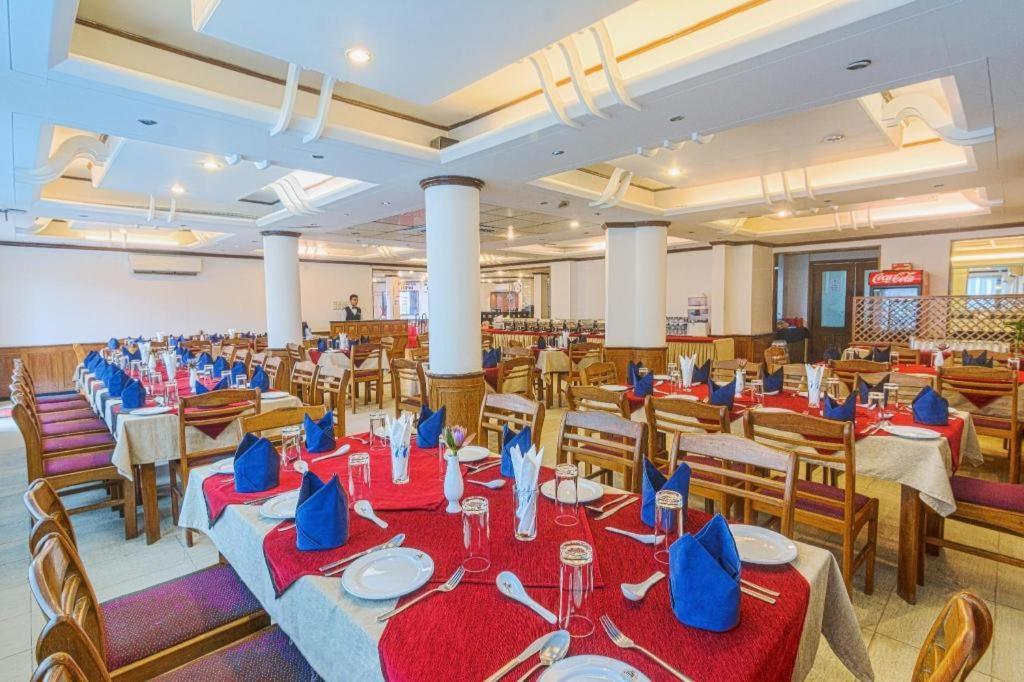 Hotel Sea Crown Cox's Bazar Buitenkant foto