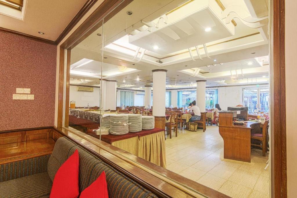 Hotel Sea Crown Cox's Bazar Buitenkant foto